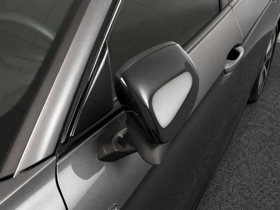 Volkswagen Passat Variant 1.5eHybrid 200kW/272PK R-Line Black Style · Panoramadak · Leder · Trekhaak · 360°Camera · Garantie t/m 24-08-2030 of 100000km.
