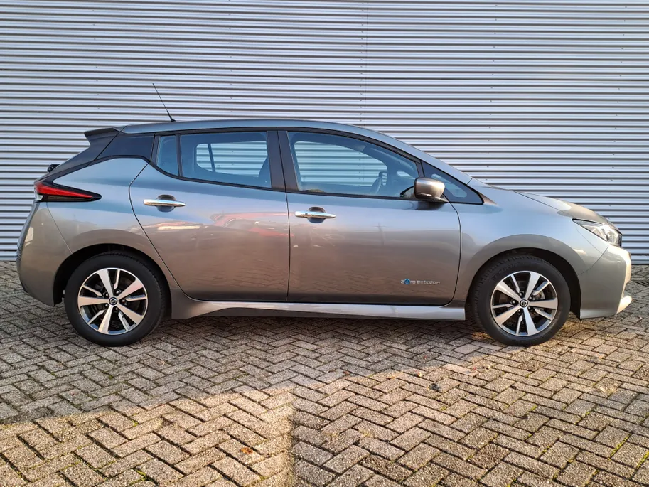 Nissan Leaf Acenta 40 kWh SOH 85.2% | Navi | Camera | Automaat | ECC | Cruise