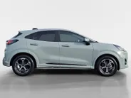 Ford Puma 1.0 EcoBoost Hybrid ST-Line Automaat | | !gratis automaat! | 0,99% rente icm Ford Options | Winterpack | Comfort Pack | Climate Control | El. Achterklep | Camera | Apple Carplay&Andorid Auto | 17' Lichtmetaal | Navigatie | Nieuw te bestellen |