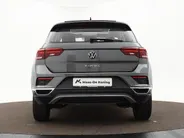 Volkswagen T-Roc 1.5 TSI 150pk DSG Sport · Panoramadak · Camera · Keyless · Apple/Android Car Play · Dodehoek Detectie · P-Sensoren · 17'' Inch ·