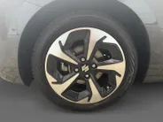 Suzuki Swift 1.2 Style Smart Hybrid 82PK | Navgiatie | Climate Control| Camera| Stoel verwarming| Metallic lak| 4 seizoen banden| Keyless start | Parkeer sensoren