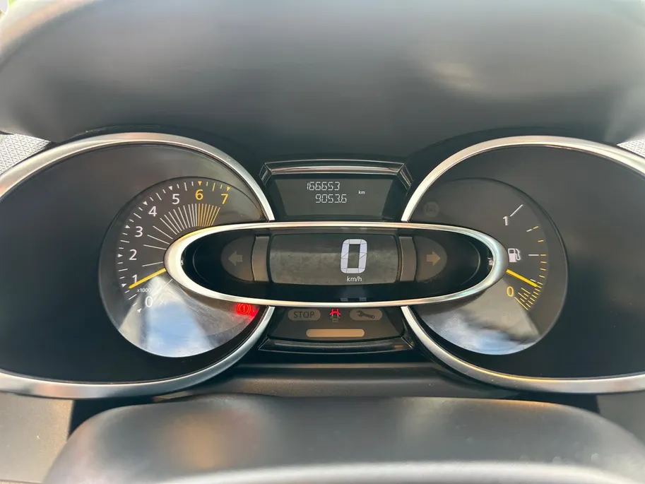 Renault Clio Estate 0.9 TCe Night&Day | Parkeersensoren | Apple Carplay | Camera | Cruise Control | Airco | LMV | Onderhoudshistorie | 12 Maanden BOVAG Garantie