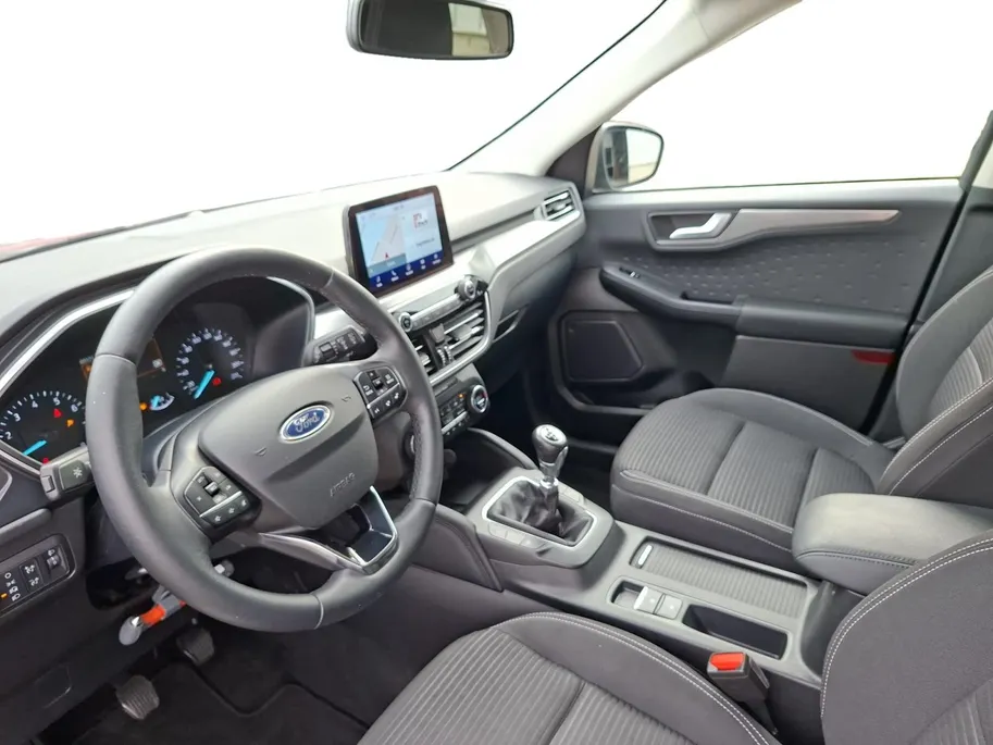 Ford Kuga 1.5 EcoBoost Titanium | Dealeronderhouden | Stoel- stuur en voorruitverwarming | Trekhaak | 1600kg trekgewicht | Navigatie
