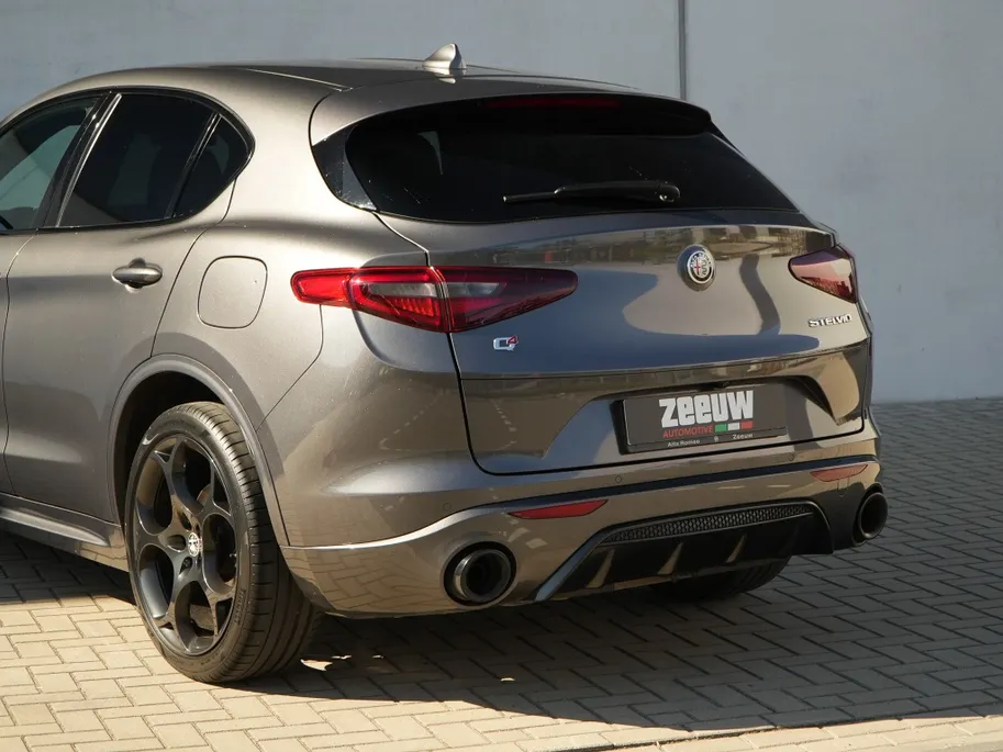 Alfa Romeo Stelvio 2.0 Turbo 280 PK AWD Veloce | Navi | Carplay | Harman | Trekhaak