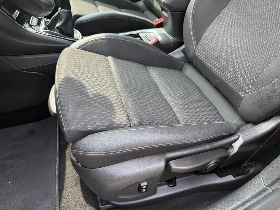 Opel Astra Sports Tourer 1.0 Turbo Business Executive | Stoel verwarming | Elektrische achterklep | Parkeersensoren | Navigatie | Climate |