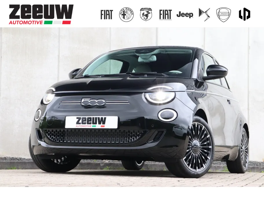 Fiat 500e Cabrio La Prima by Bocelli 42 kWh | JBL | Winter | Camera | 17' VERKOCHT