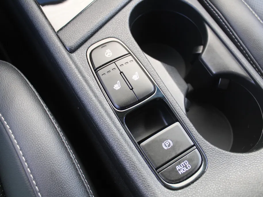 Kia Niro 1.6 GDi Hybrid DynamicPlusLine | Stuur-/stoelverwarming | Camera | Leer | Navi | Clima | Cruise adapt. | LED | Keyless | 16' LM |