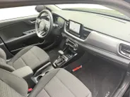 Kia Stonic 1.0 T-GDi MHEV DynamicPlusLine Dealer onderhouden | Automaat | Stuur + stoelverwarming | Climate control | Privacy glass |