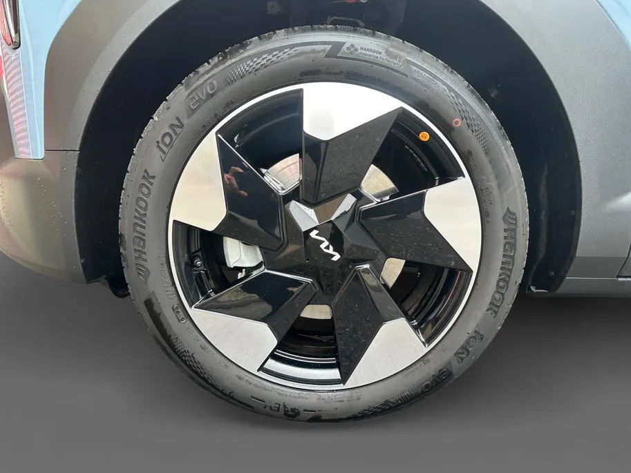Kia EV2 Plus Advanced 42.2 kWh Panorama dak | Harman & Kardon | Navigatie | Stoel & stuurverwarming | Fabrieksgarantie t/m 5-6-2033 +3x 1 jaar* | NAP