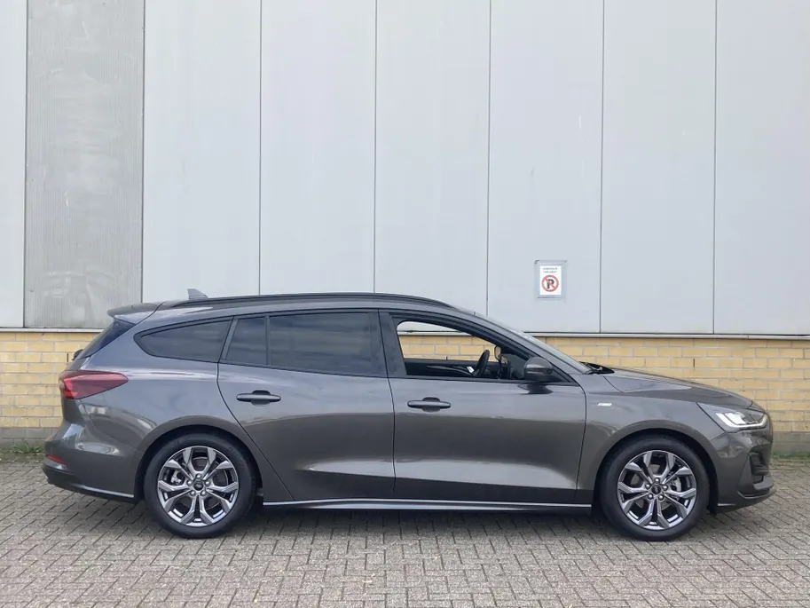 Ford Focus 1.0 EcoBoost Hybrid 125 pk ST Line Wagon Winter Pack - Apple Carplay/Android Auto
