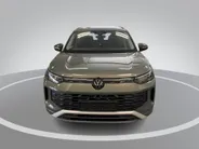 Volkswagen Tayron 1.5 204pk DSG eHybrid Life Edition · Camera · Wegklapbare Trekhaak · Apple/Android Car Play · Stoel-&Stuurverwarming · 18'' Inch ·