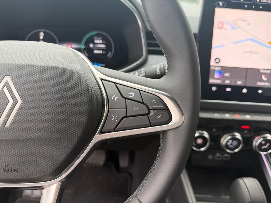 Renault Clio 1.6 E-Tech Full Hybrid 145 techno | Automaat | Camera | Apple Carplay & Android Auto | Parkeersensoren | Cruise & Climate Control | 12 Maanden BOVAG Garantie