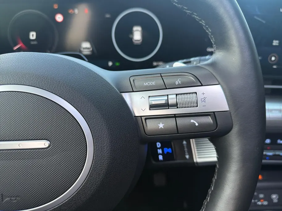 Hyundai Kona 1.6 GDI HEV Premium Sky | 1e Eigenaar | Panoramadak | Stoelkoeling/Verwarming | Elektr. Achterklep | Dodehoek detectie | 360 Camera | Fabrieksgarantie! |