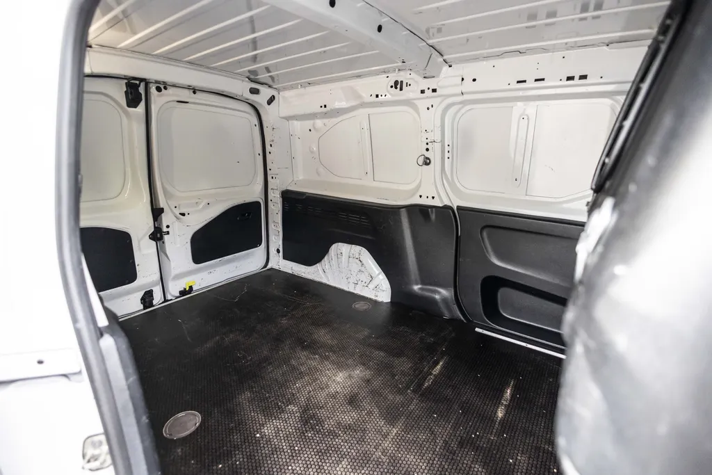 Peugeot Partner 1.5 BlueHDI Pro Long EX.BTW | Inclusief Imperial met ladderrol | All Season banden |