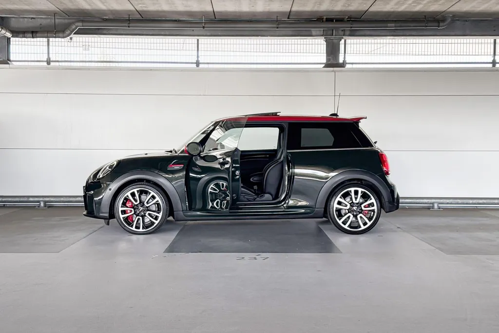 MINI Cooper 3-deurs 2.0 John Cooper Works JCW Pack