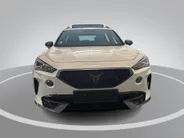 CUPRA Formentor 1.4 TSI 204pk DSG e-Hybrid Essential · Panoramadak · 360 Camera · Stoel-& Stuurverwarming · Apple/Android Car Play · 18'' Inch ·