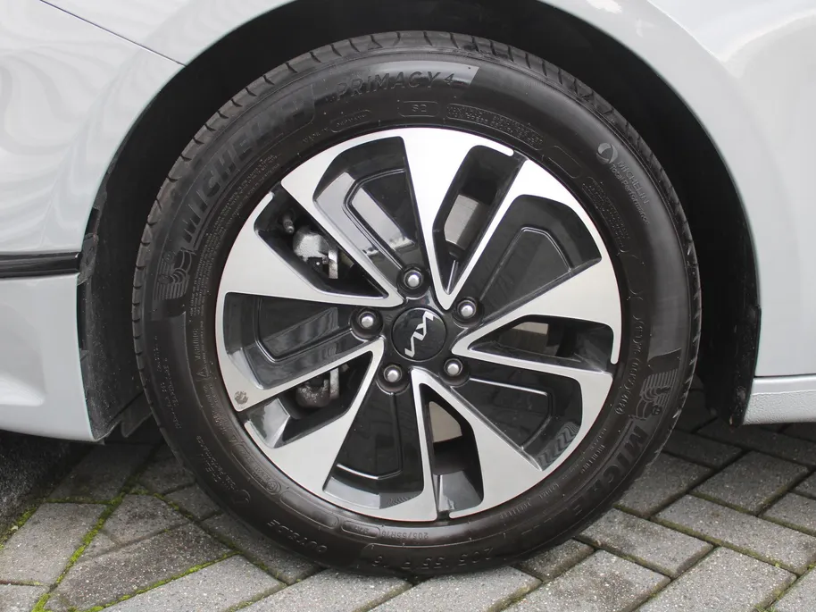 Kia Ceed 1.0 T-GDi MHEV Design Edition | Stuur-/stoelverwarming | Cruise adapt. | Camera | 16" LM | Dodehoekdetectie | JBL audio | LED |