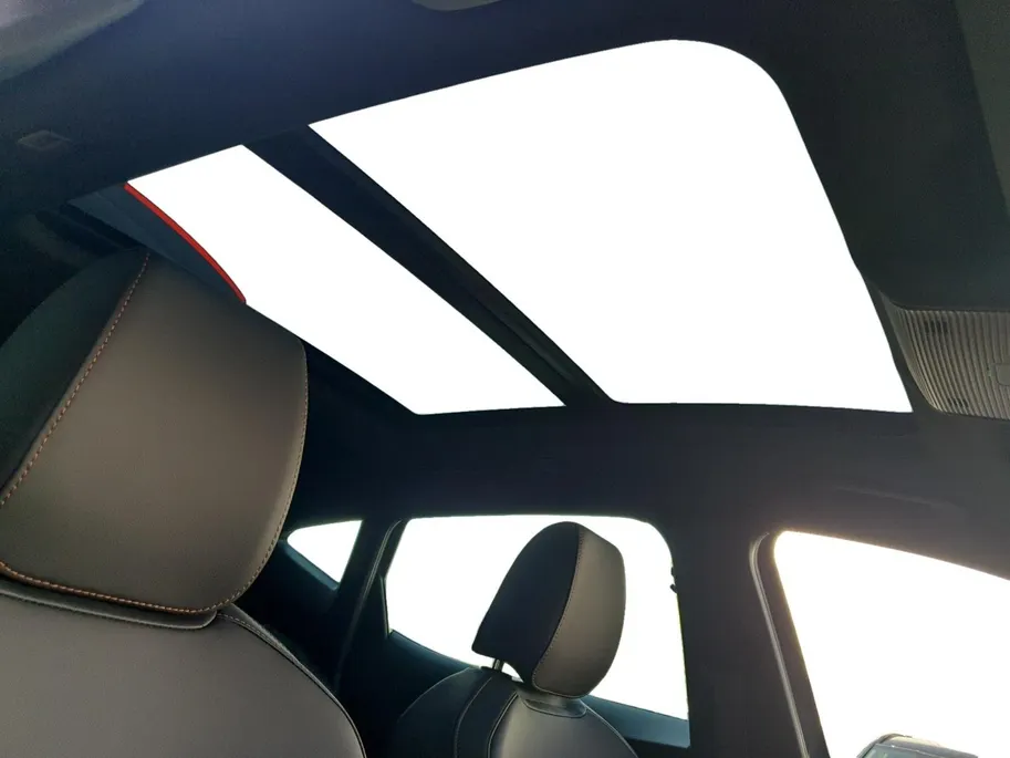 CUPRA Formentor 1.5 TSI e-Hybrid Business | Trekhaak | Panoramaschuifdak | Appel Carplay / Android Auto | Camera | Stoel en stuurverwarming |