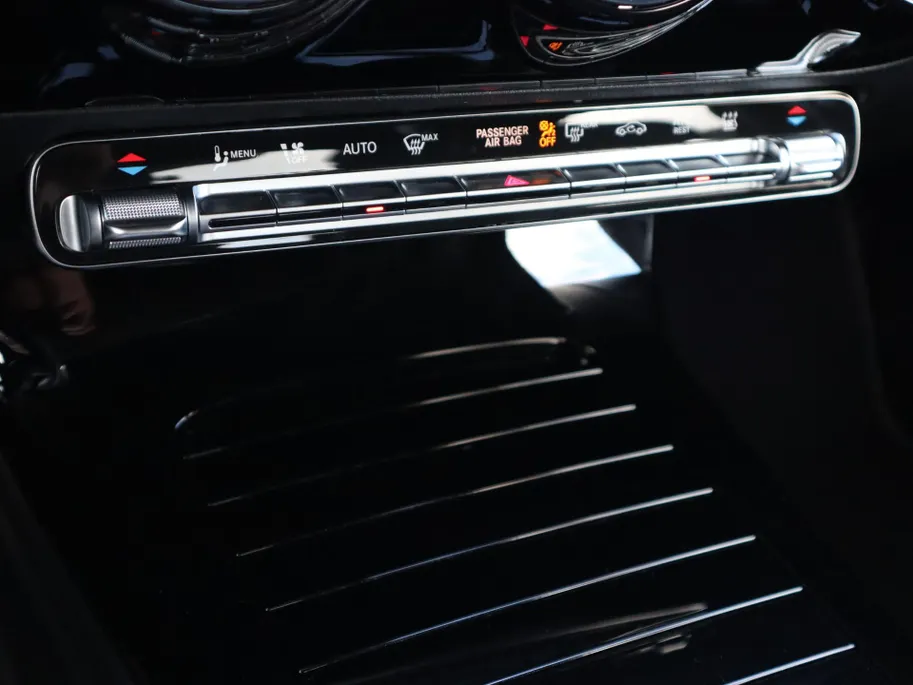Mercedes-Benz A-Klasse 250 e Business Solution Luxury Limited l Panoramadak l Stoelverwarming l Ambiente lichtpakket