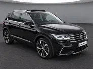 Volkswagen Tiguan 1.4 TSI eHybrid R-Line Business+ · Panoramadak · Trekhaak · 360°Camera · Apple/Android Car Play