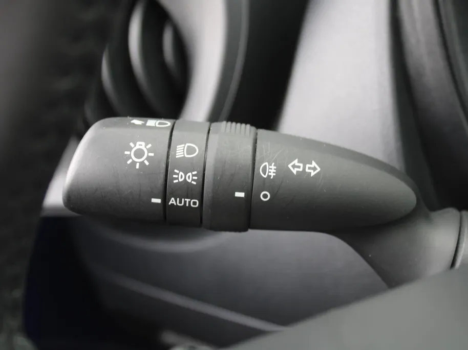 Toyota Aygo X 1.0 VVT-i MT Play | All season 17' | Apple carplay/Android auto | Cruise | Airco | Camera |