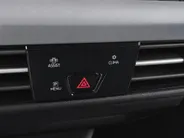 Volkswagen Golf Variant 1.5eTSI/116PK Life Edition · Navigatie · Trekhaak · Apple/Android Car Play · Stoelverwarming · Garantie t/m 26-03-2027
