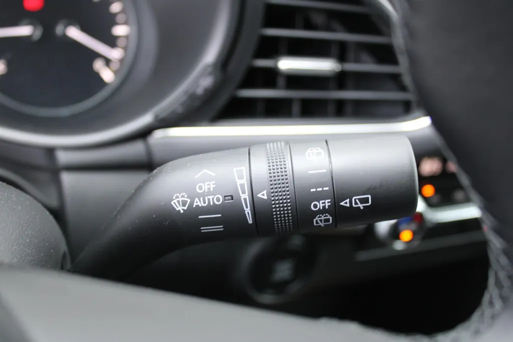 Mazda 3 2.0 e-SkyActiv-X M Hybrid 6MT 186PK Homura | BTW Auto | Navi | Adap. Cruise | Camera | HUD | 18' LM |