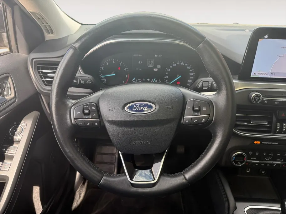 Ford Focus Wagon 1.0 EcoBoost Titanium Business | NL Auto | Dealeronderhouden | Panormadak | Winter Pack | Comfort Pack | Apple Carplay & Android Auto |