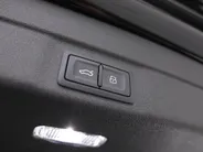 Audi A5 Avant 2.0 299pk S-tronic e-hybrid quattro S edition · 360 Camera · Wegklapbare Trekhaak · Keyless · Apple/Android Car Play · 19'' Inch · Garantie t/m09-07-2029 of 100.000km