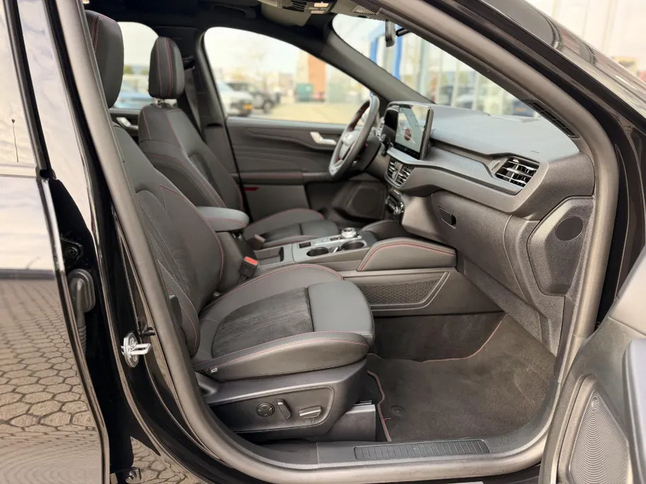 Ford Kuga 2.5 PHEV ST-Line X DRIVER ASSISTANCE PACK I WINTER PACK I BLACK PACKAGE I  PANORAMADAK I MATRIX LED-KOPLAMPEN I APPLE CARPLAY / ANDROID AUTO I