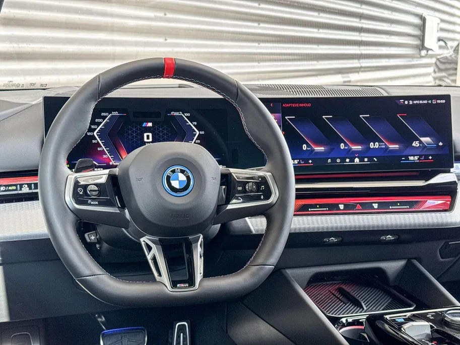 BMW i5 Sedan M60 xDrive 84 kWh