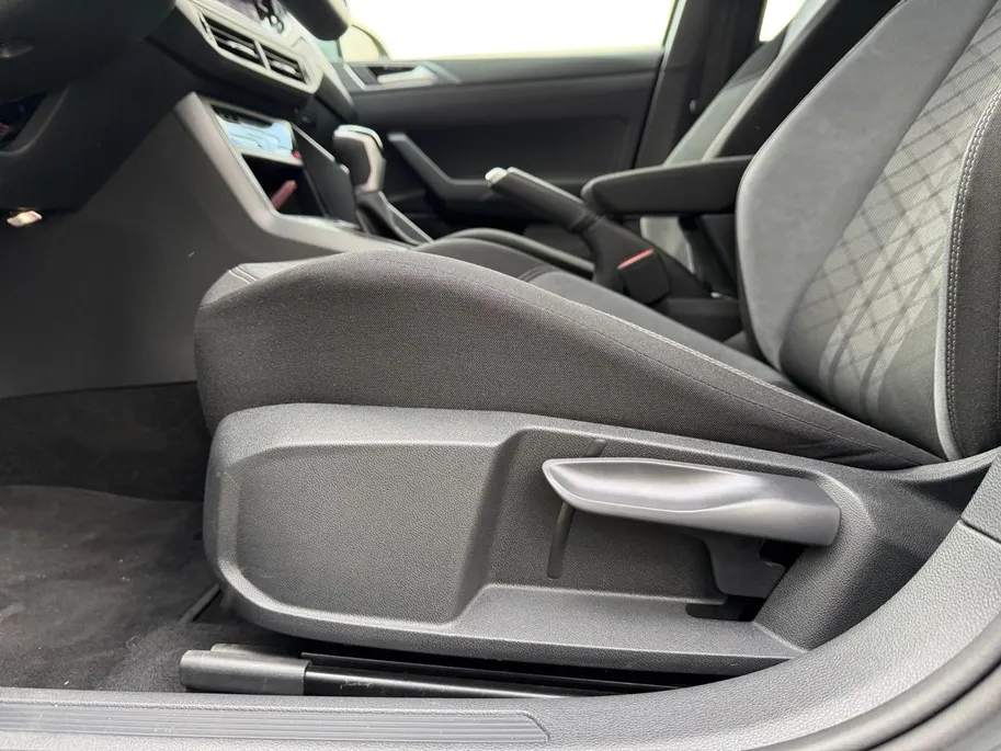 Volkswagen Taigo 1.0 TSI R-Line Edition | Virtual Cockpit | Parkeersensoren | Apple/Android Carplay | AUTOMAAT | Climate Control |