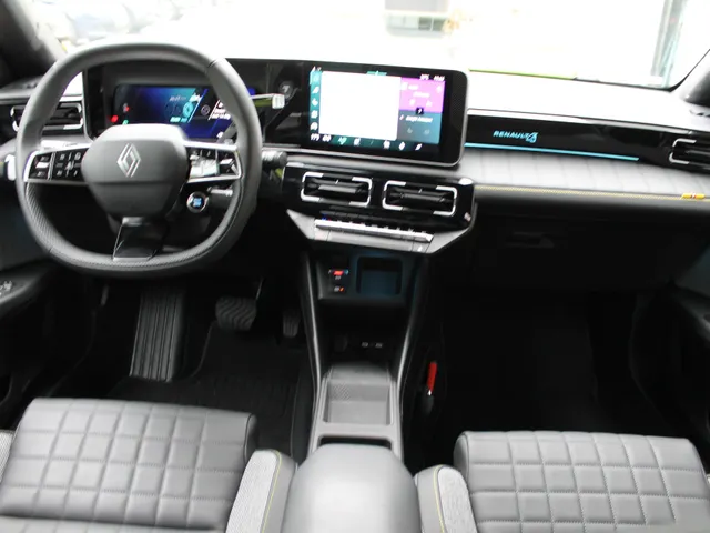 Renault 4 Comfort Range Iconic 52 kWh *DEMONSTRATIEWAGEN*