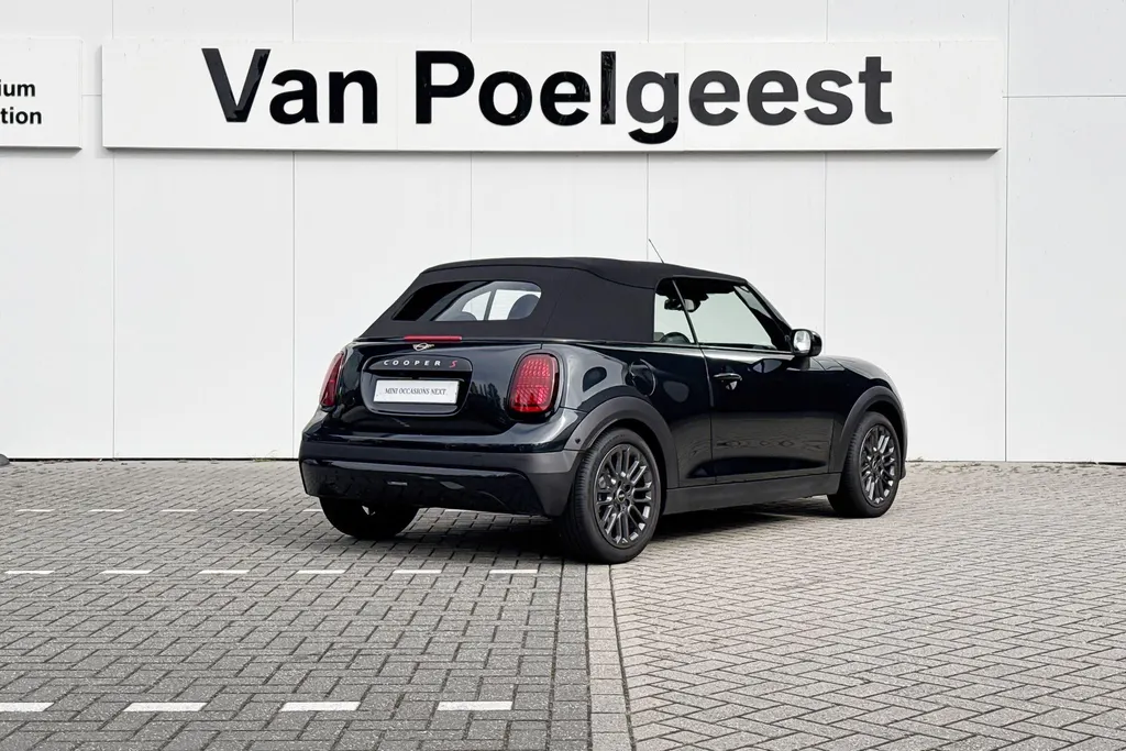 MINI Cooper Cabrio 2.0 Cooper S Favoured S