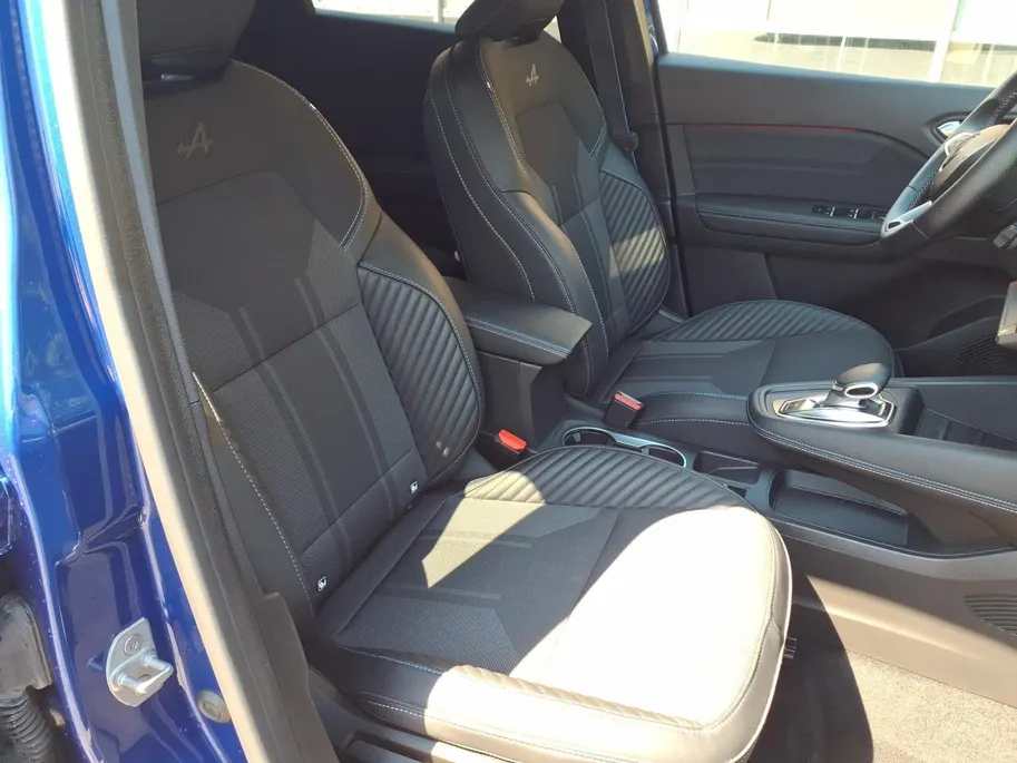 Renault Captur 1.6 hybrid 140 esprit Alpine Automaat | Navigatie | Apple Carplay/Android Auto | lichtmetalen velgen 19' |Airco/Ecc.