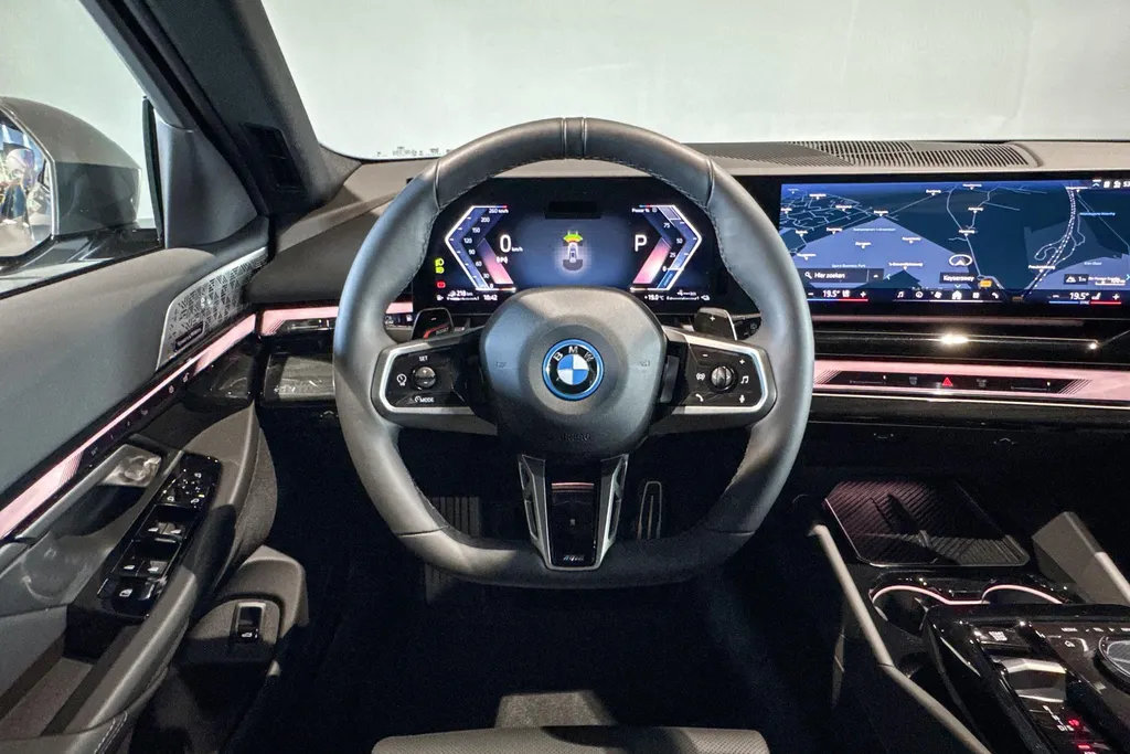 BMW 5 Serie Touring 550e xDrive