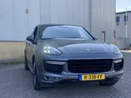 Porsche Cayenne 3.6 GTS 441 pk automaat Panoramadak - Alcantara Leder - Navigatie - Bose Audio - 21inch LM  - volledig onderhouden