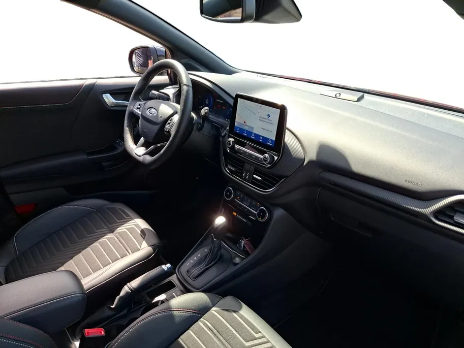 Ford Puma 1.0 EcoBoost Hybrid Vivid Ruby Edition ST - LINE X| Dealeronderhouden | Stoel- stuur en voorruitverwarming | Adaptieve cruise control | BLISS | Grote achterspoiler