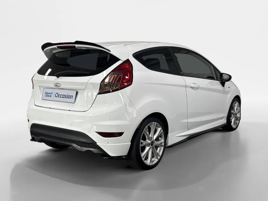 Ford Fiesta 1.0 EcoBoost ST Line NAVI AIRCO CRUISE CONTROLE LM VELGEN SPORTPAKKET ZEER DIKKE FIESTA VOLLEDIG ONDERHOUDEN VAN EEN LIEFHEBBER GEWEEST