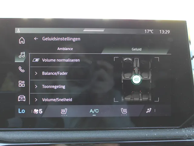 Renault Clio 1.8 Hybrid 160 AUT techno | Navigatie | Adaptive Cruise | Achterspoiler | Stoelverwarming | DEMONSTRATIE AUTO, VRAAG NAAR BESCHIKBAARHEID |