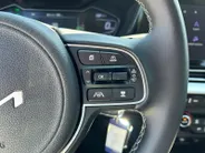 Kia Niro 1.6 GDi Hybrid DynamicLine | Navi | Camera | Climate control