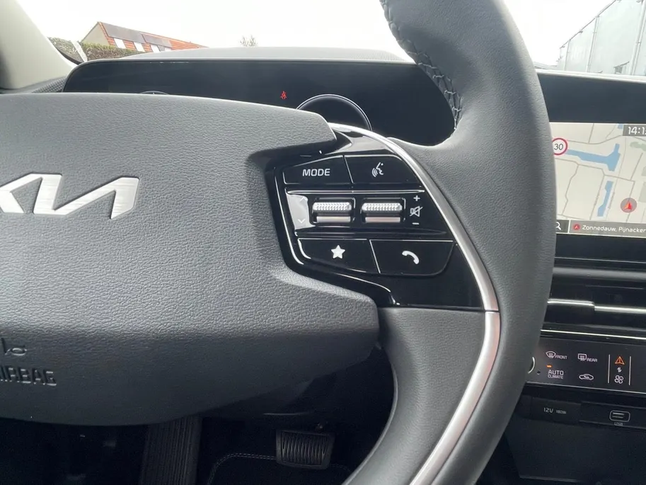 Kia Niro 1.6 GDi Hybrid DynamicLine | Adaptive cruise control | Keyless entry | Navigatie | Climate control