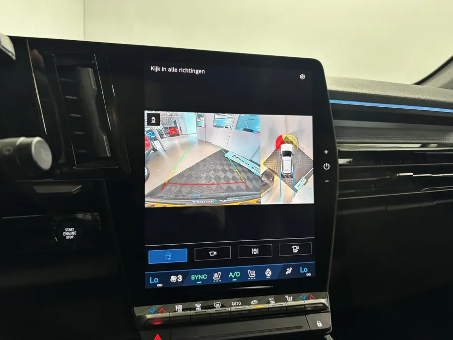 Renault Austral 200PK E-Tech Full Hybrid Esprit Alpine Automaat | 360 Camera | Elektrisch Verstelbare Stoelen | Apple CarPlay/Android Auto | Digital Cockpit | Climate Control | Stoelverwarming | Full LED | 20' Lichtmetalen Velgen |