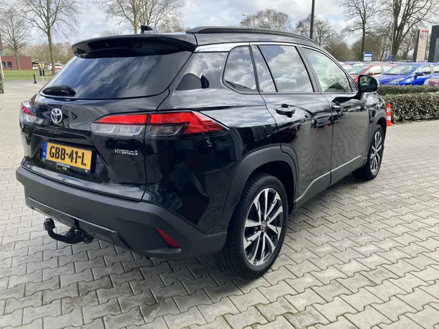 Toyota Corolla Cross 2.0 HP Hybride | Stoel/Stuurverw | Trekhaak | Elek Achterklep