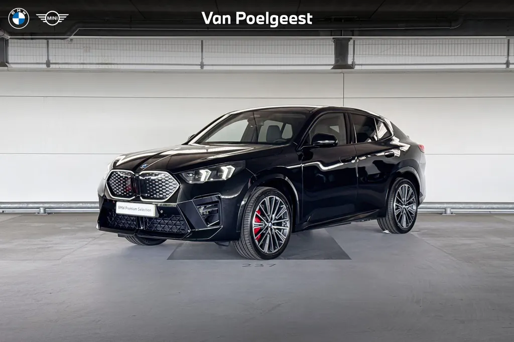 BMW iX2 eDrive20 67 kWh M Sport Edition