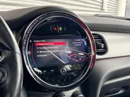 MINI Cooper 5-deurs 1.5 Cooper MINI Yours