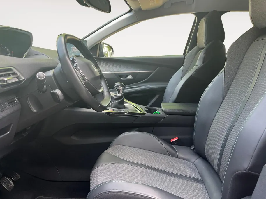 Peugeot 3008 1.2 PureTech Allure Pack | Navigatie | Carplay | Parkeercamera