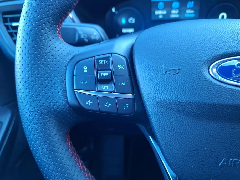 Ford Kuga 2.5 PHEV ST-Line | Winterpack | Driver assistance pack | NL auto
