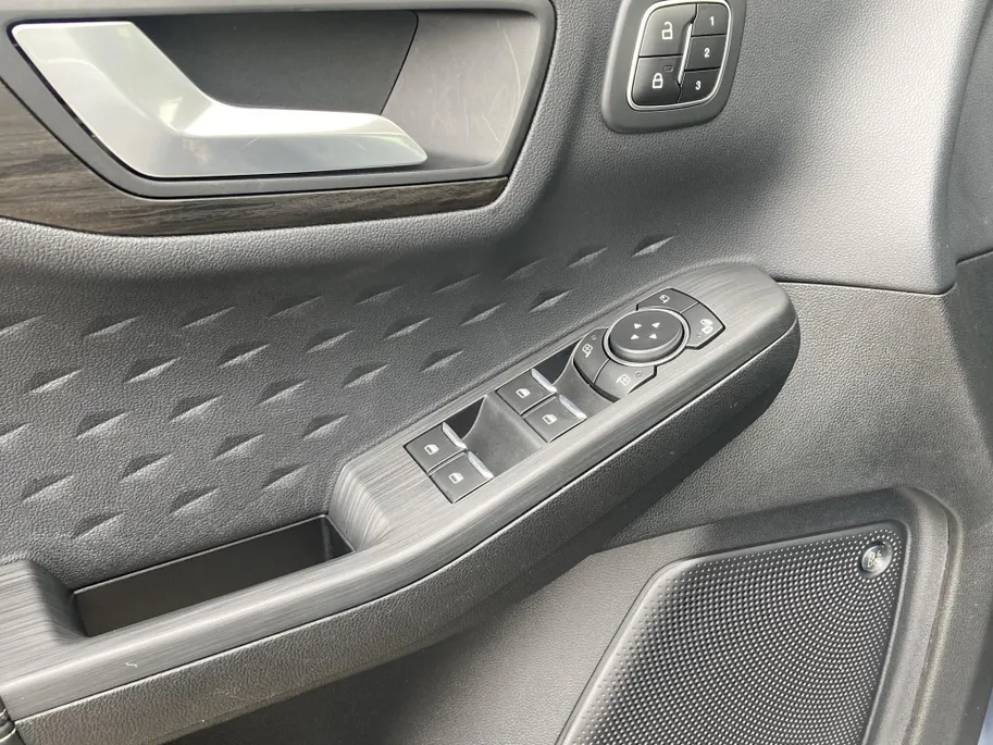 Ford Kuga 2.5 PHEV 225 pk Vignale Headup Display - Panoramadak - Winter Pack - Trekhaak  - dealer onderhouden NL auto