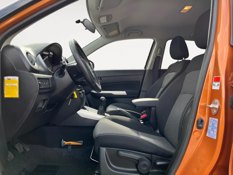 Suzuki Vitara 1.6 Exclusive | Cruise Control | Climate Control | Parkeer Camera | Apple/Android Carplay | Stoelverwarming | Navigatie |